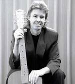 Bruce will Dazzle at Razzle